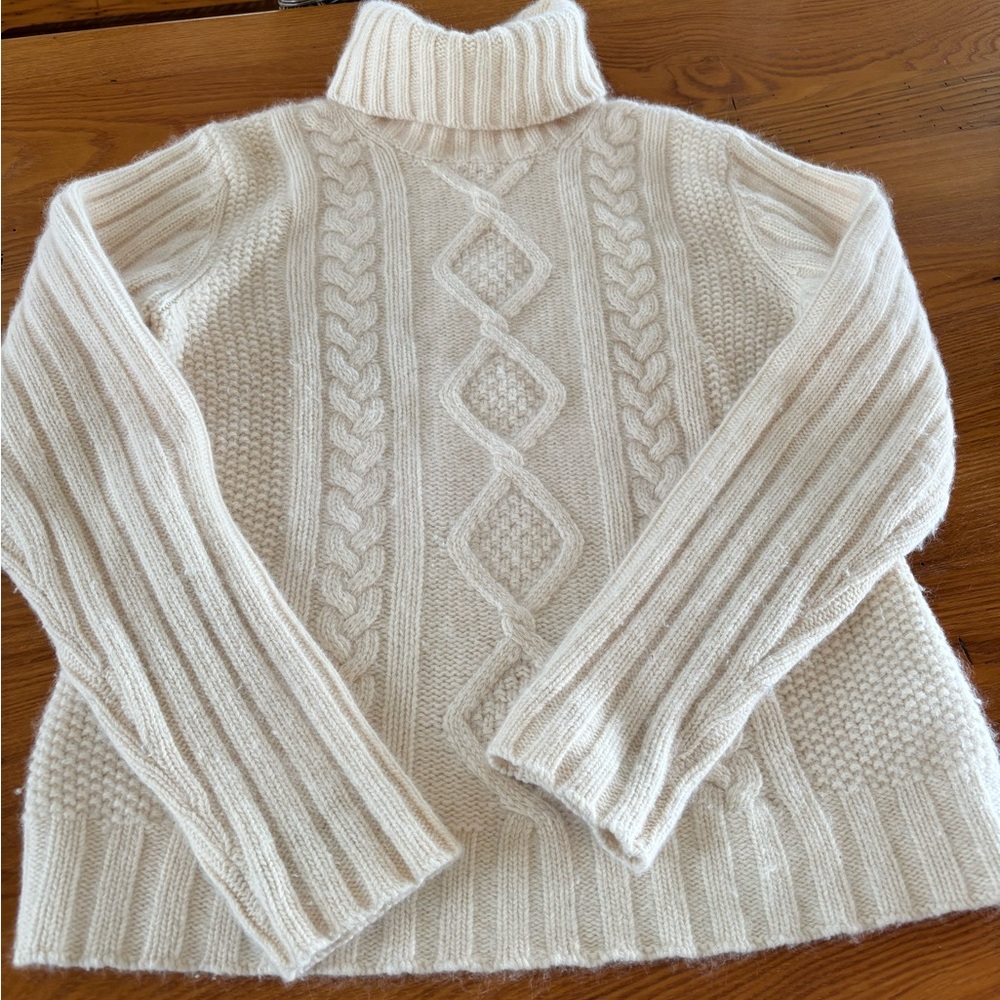 Vintage Banana Republic turtleneck